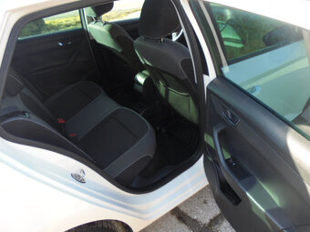 Škoda Fabia 1.0 TSI Ambition r.v.8/2020 - 10