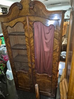 Starožitný nábytok - 10