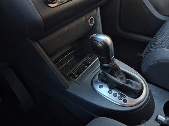 Volkswagen Touran 1,4TSI DSG 7 miest - 10
