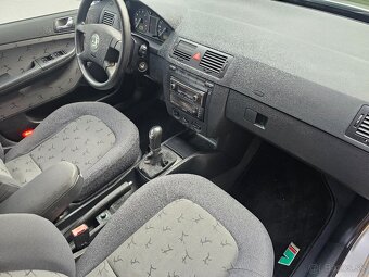 Škoda Fabia Combi 1.4 16v (74kw) Climatizacia - 10