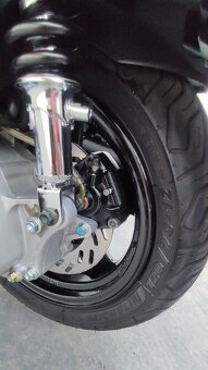 Sym Fiddle III 125i CBS E4; iba 2500km; - 10