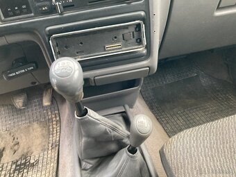 Toyota 4 Runner 2.4 TD 4WD - 10