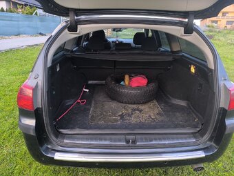 Honda Accord Tourer 2.0 benzín - 10