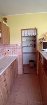 Predaj 5 izbový rodinný dom s dvoma garážami v Závodí - 10