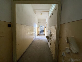 Na predaj priemyselný objekt s pozemkom 21160 m2 cena s DPH - 10