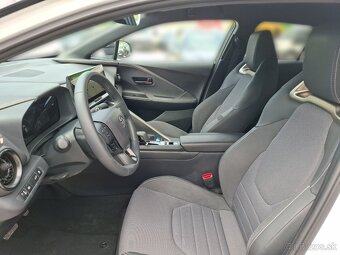 Toyota C-HR 1.8 Hybrid 140k e-CVT FWD EXECUTIVE - 10