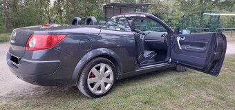 Predám Renault Megane Coupe Cabriolet II - 10