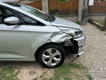 KIA Carens 1.7crdi 100kw 7miestne POJAZDNÉ - 10