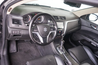23- SUZUKI Kizashi, 2011, benzín, 2.4 CVT 4WD, 131 kW - 10