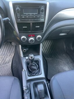 Predám Subaru Forester 2.0 (110 kW) – benzín + LPG, po výmen - 10