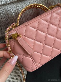 Kabelka Chanel Vanity z kůže, růžová se zlatými komponenty - 10