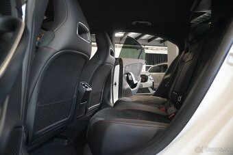 Mercedes-Benz CLA Kupé Mercedes - Benz 250 AMG 4Matic A/T - 10