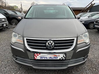 Volkswagen Touran 2,0 Ecofuel Trendline 7 miestne - 10