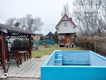 Neváhajte a kúpte si krásnu chatu s murovaným bazénom v Kráľ - 10