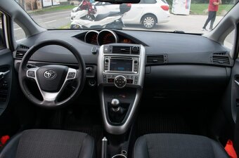 Toyota Verso 2.0 I D-4D 125 Active - 10