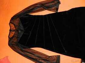 Strikovane svetre, saty a suknove kostymy 38 a 44 - 10