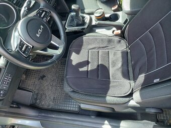 KIA Ceed SW 1,5 T-GDi 6M GOLD GOLD+ 2022 - 10