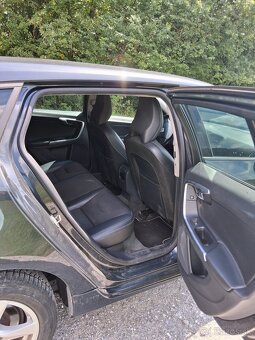 Volvo V60 - 10