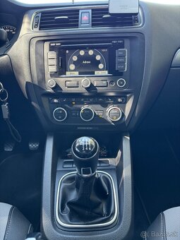 Volkswagen Jetta 2.0TDI 103KW - 10