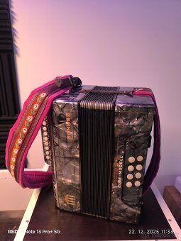 Predám heligonky Zn. Hohner,ladenie CF - 10