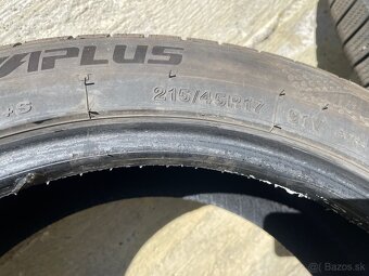 Predám zimné gumy 215/45 r17 - 10