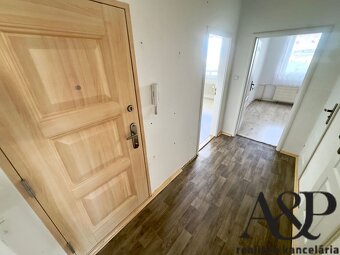 ZNÍŽENÁ CENA/3 IZB. BYT S DVOMI BALKÓNMI V ŠIRŠOM CENTRE, 64 - 10