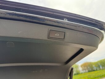 Škoda Octavia Combi 2.0 TDI 184k Style DSG 4x4 - 10