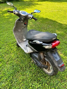 Skúter Yamaha Neos 50 4T čierny - 10