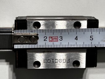 Lineárne vedenie THK SR15 s 2 sadlami - 10