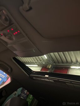 Volkswagen Golf 1.6 FSI - 10