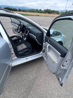Škoda Octavia 1.6 TDi kombi manual klíma rok 2010 - 10