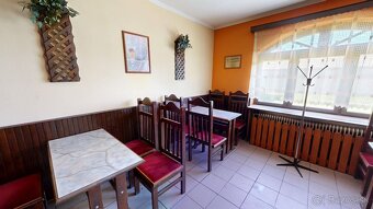 Multifunkčná budova v centre obce Selice – ideálna investičn - 10