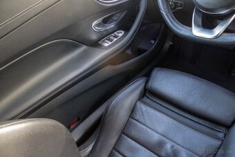 Mercedes-Benz E trieda Kupé 200 4matic A/T - 10