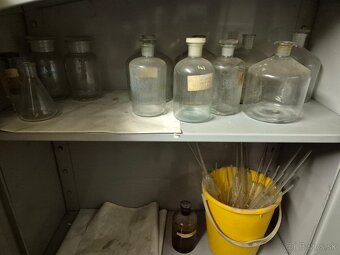 Laboratórne sklo - 10
