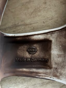 Enzo, Barum kolesa 205/55 R16 - 10