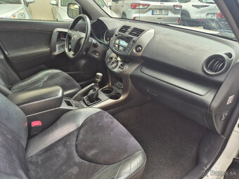 Toyota RAV4 SUV/Off-road 110kw Manuál - 10