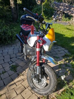 Honda 125 Monkey - 10