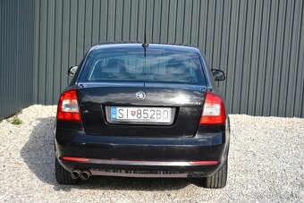 Škoda Octavia 1.80 Tsi Laurin & Klement - 10