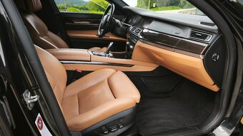 Bmw F01 730D ,R21 360° kamery , masážne ventilované sedačky - 10