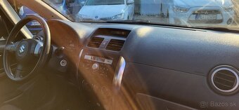 Suzuki SX4 1.6i 4x4 - 10