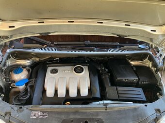 Touran 1,9 TDI 77kW - 10