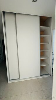 Veľký 3izbový byt v úplnom centre mesta - 10