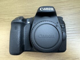 Canon EOS 70D - 10