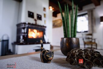 Elegantná vidiecka rezidencia s nádychom luxusu priamo v prí - 10