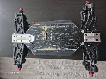 Arrma Typhon 6S BLX - cena v texte - 10