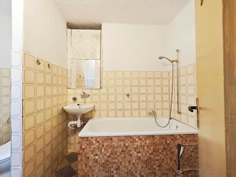 NA PREDAJ 2 izbový byt v centre Novák 64 m2 - 10