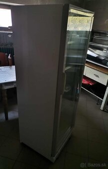PREDAM PROFESIONÁLNE GASTRO CHLADNIČKY A CHLADIACE VYTRINY - 10