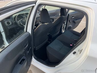 Toyota Yaris 1.0 VVT-i (51 kW) 2012 - 10