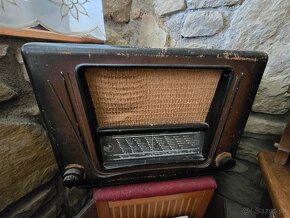 Rádio a písací stroj - 10