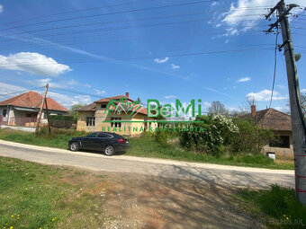 Pozemok v obci Sľažany 3 595 m2 intravilán ID 558-14-MIG - 10